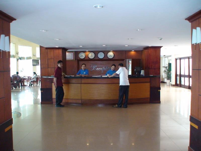 Huu Nghi Hotel Vinh Buitenkant foto